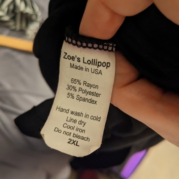 2xl soft knit graphic skirt with crystals - Picture 3 of 3